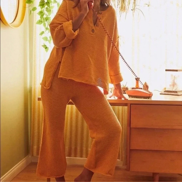 New Free People Hailee Sweater Set Matching Two Piece Pants in Orange - Picture 1 of 14